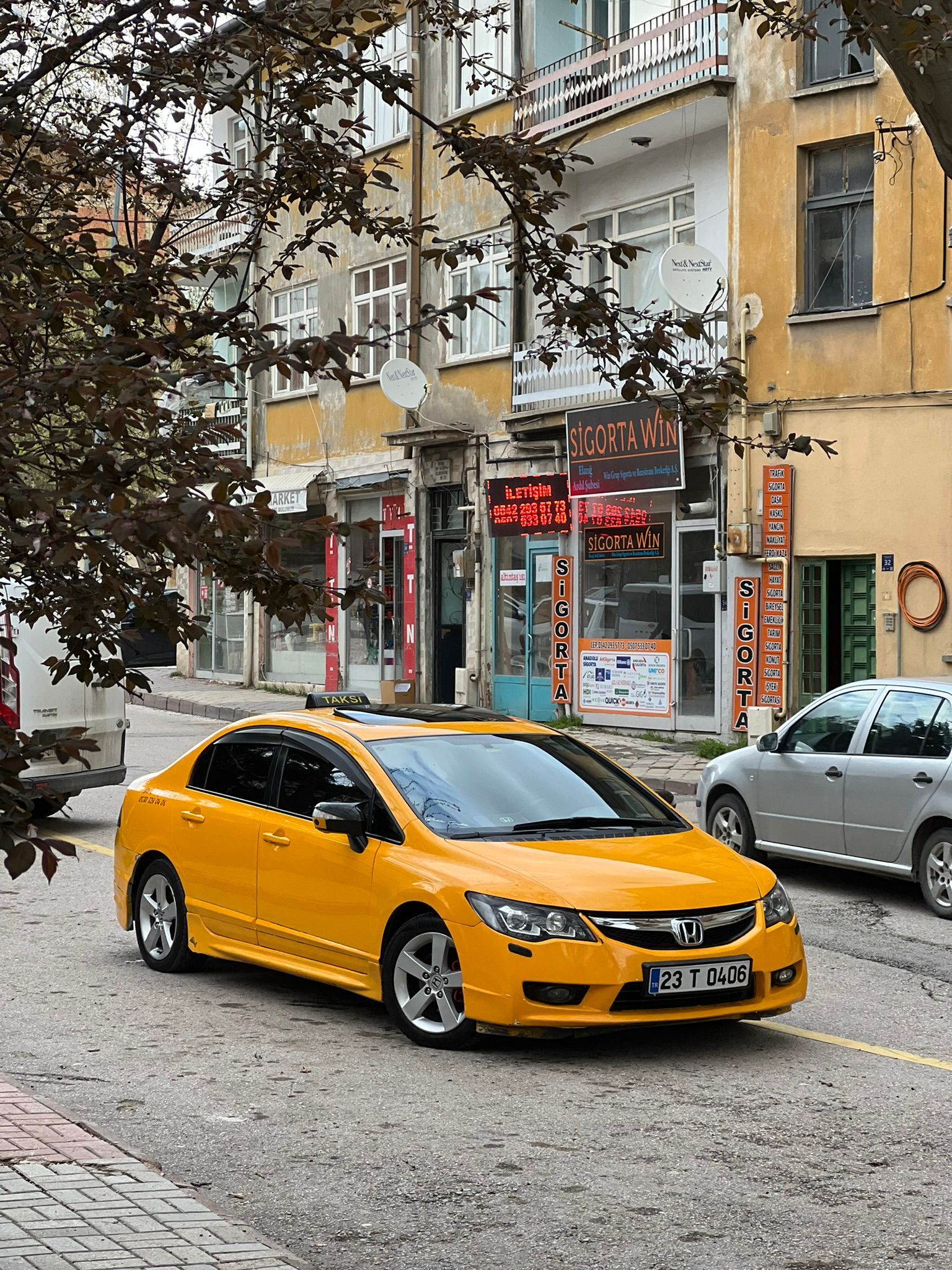 Elazığ Yeni Mahalle Taksi şehir içi sokak çekimi